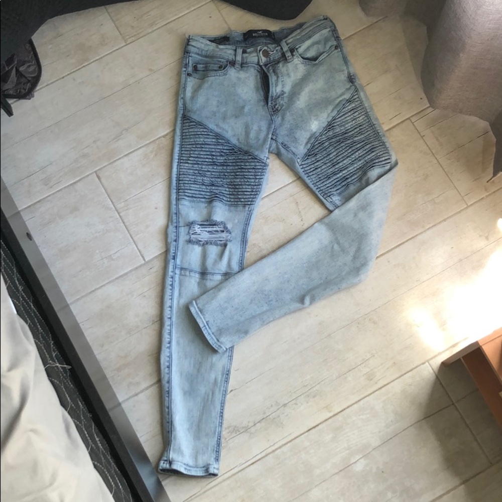 Hollister ripped jeans